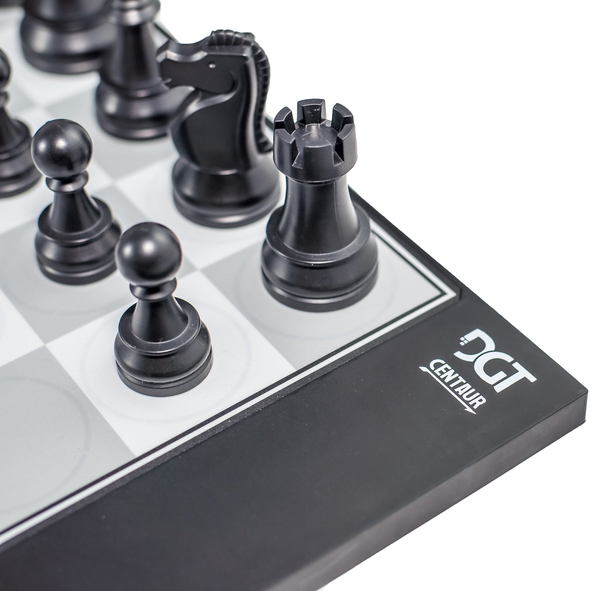 DGT Centaur Schachcomputer - Intelligentes Spielgefühl für jedes Niveau